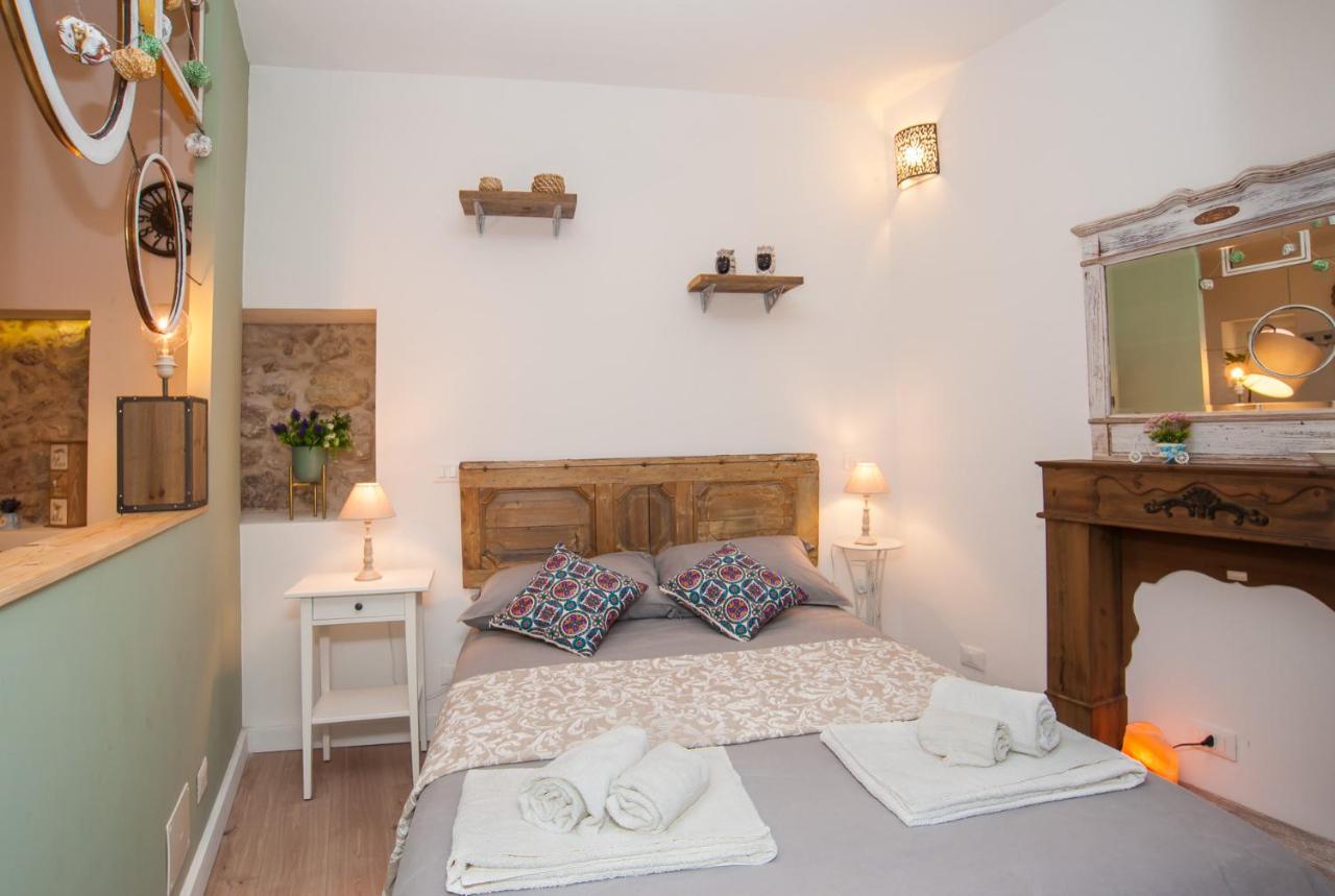 Homes4Holidays - Artistic Nest سيراكوزا المظهر الخارجي الصورة